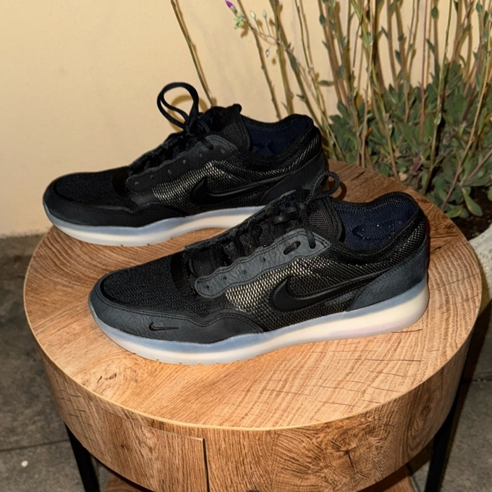 Nike SB PS8 “Black/Clear”